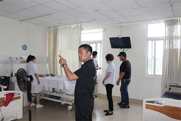 抓管理促进规范，优服务群众满意——杭州东骅医院行政查房